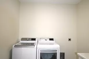 516 Washington St SE, Warroad, MN 56763 - Photo 23