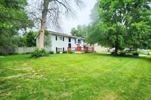 306 Parkview Curv, Zumbrota, MN 55992 - Photo 3