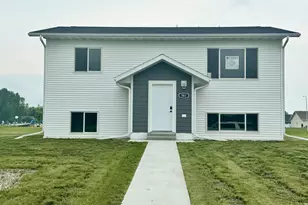 503 McKinley St SE, Warroad, MN 56763 - Photo 1