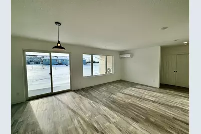 516 Garfield Street SE, Warroad, MN 56763 - Photo 9