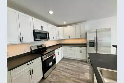 516 Garfield Street SE, Warroad, MN 56763 - Photo 5