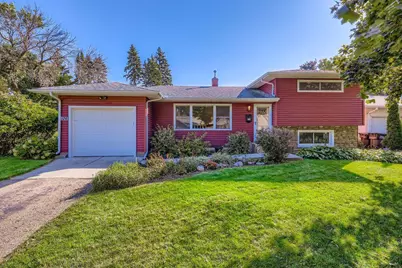 126 20th Avenue N, South Saint Paul, MN 55075 - Photo 1