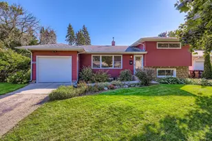 126 20th Ave N, South Saint Paul, MN 55075 - Photo 1