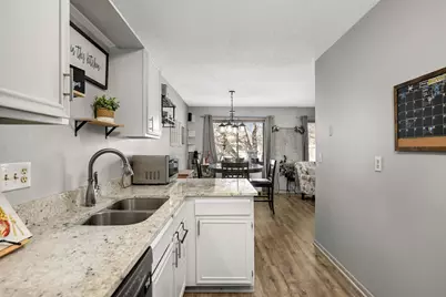 6904 Ives Lane N, Maple Grove, MN 55369 - Photo 9