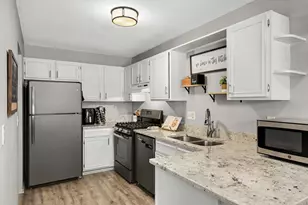 6904 Ives Ln N, Maple Grove, MN 55369 - Photo 5