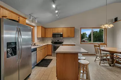 409 Highlands Drive, Albany, MN 56307 - Photo 5