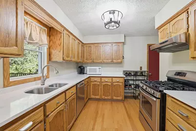 2108 Friendship Lane, Burnsville, MN 55337 - Photo 9