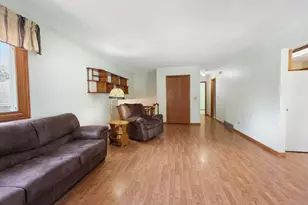 110 Vine St, Monticello, MN 55362 - Photo 9