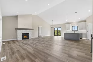 893 183rd Ct, New Richmond, WI 54017 - Photo 3