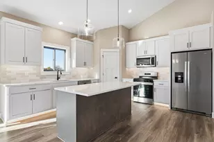 893 183rd Ct, New Richmond, WI 54017 - Photo 5