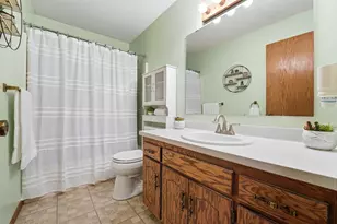 783 Bur Oak Ct, Vadnais Heights, MN 55127 - Photo 17