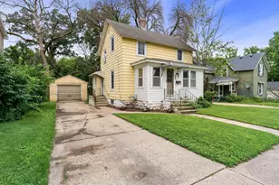 208 12th St SE, Austin, MN 55912 - Photo 1