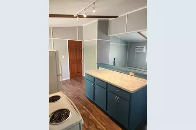 255 6th Avenue NE #2, Hutchinson, MN 55350 - Photo 3