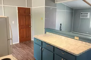 255 6th Ave NE, Hutchinson, MN 55350 - Photo 3