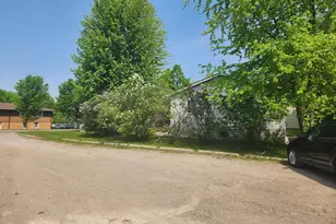 255 6th Ave NE, Hutchinson, MN 55350 - Photo 17