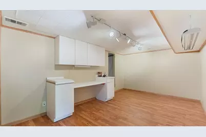 9149 Queen Avenue S, Bloomington, MN 55431 - Photo 29