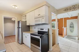 9149 Queen Ave S, Bloomington, MN 55431 - Photo 17