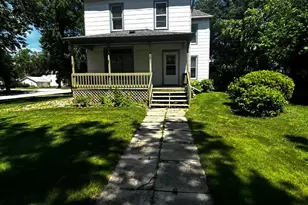 501 6th St SE, Pipestone, MN 56164 - Photo 1