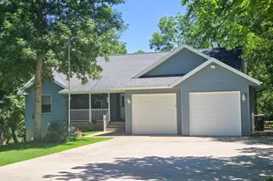 23032 W Torah Dr, Richmond, MN 56368 - Photo 1