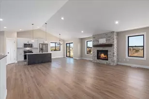 943 146th Ave, New Richmond, WI 54017 - Photo 7