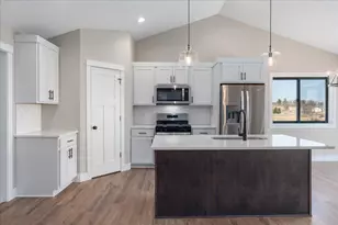 943 146th Ave, New Richmond, WI 54017 - Photo 5