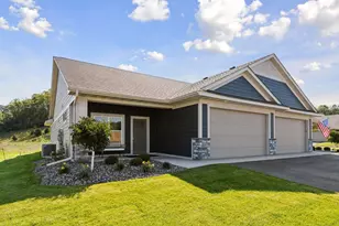 1417 Kenai Pl, River Falls, WI 54022 - Photo 1