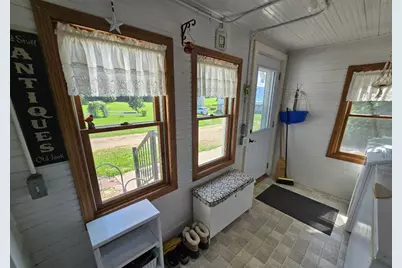 2047 60th Avenue, Pipestone, MN 56164 - Photo 5