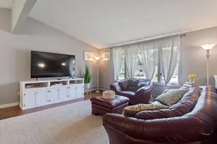 918 Green St, Hudson, WI 54016 - Photo 1