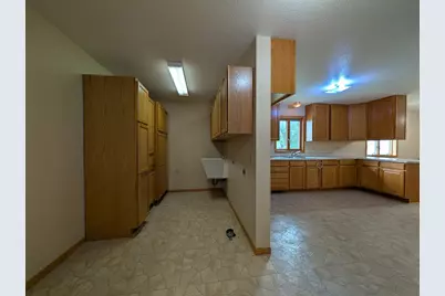 175 E 4th Street, Cottonwood, MN 56229 - Photo 5