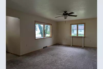 175 E 4th Street, Cottonwood, MN 56229 - Photo 7