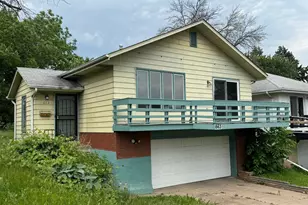 663 Iowa Ave E, Saint Paul, MN 55106 - Photo 1