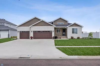 2548 Golden Valley Parkway S, Fargo, ND 58104 - Photo 1