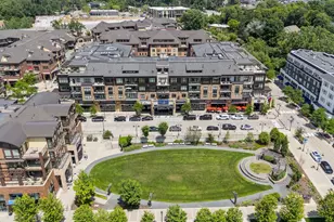 875 Lake St N, Wayzata, MN 55391 - Photo 3