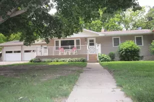 304 4th St SE, Glenwood, MN 56334 - Photo 1