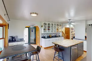 W25757 Bear Coulee Rd, Trempealeau, WI 54661 - Photo 9