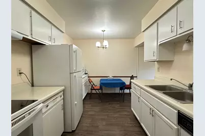 3153 Old Highway 8 #103, Roseville, MN 55418 - Photo 9