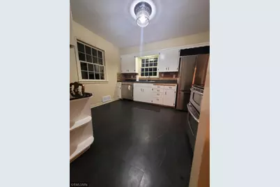 905 Carver Street N, Winthrop, MN 55396 - Photo 15