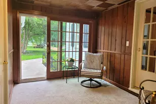 905 Carver St N, Winthrop, MN 55396 - Photo 11