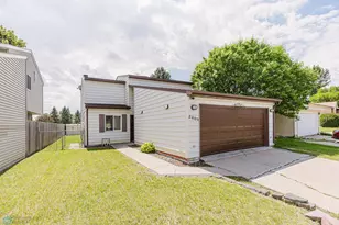 2605 29th Ave S, Moorhead, MN 56560 - Photo 1