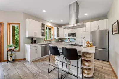 271 E Garvin Heights Road, Winona, MN 55987 - Photo 15