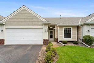 5922 Prairie Ridge Dr, Shoreview, MN 55126 - Photo 1