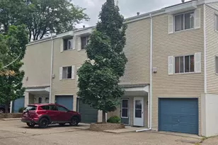 368 Dorland Rd S, Maplewood, MN 55119 - Photo 1