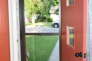 308 Maple Ave S, Thief River Falls, MN 56701 - Photo 5