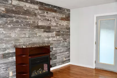 308 Maple Avenue S, Thief River Falls, MN 56701 - Photo 9