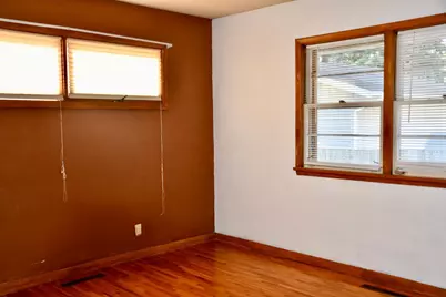 308 Maple Avenue S, Thief River Falls, MN 56701 - Photo 23