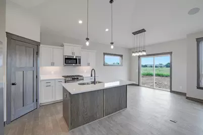 909 Acorn Court, Hudson, WI 54016 - Photo 15