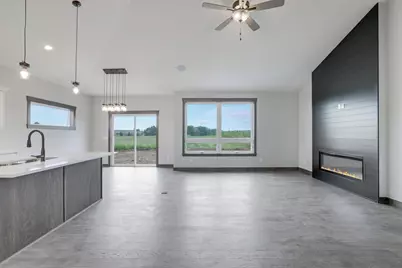 909 Acorn Court, Hudson, WI 54016 - Photo 9