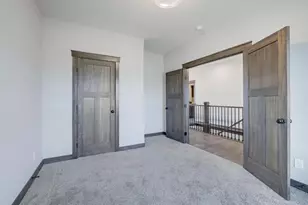 909 Acorn Ct, Hudson, WI 54016 - Photo 7