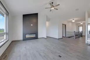 909 Acorn Ct, Hudson, WI 54016 - Photo 11