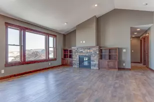 871 N Grant St, Ellsworth, WI 54011 - Photo 5